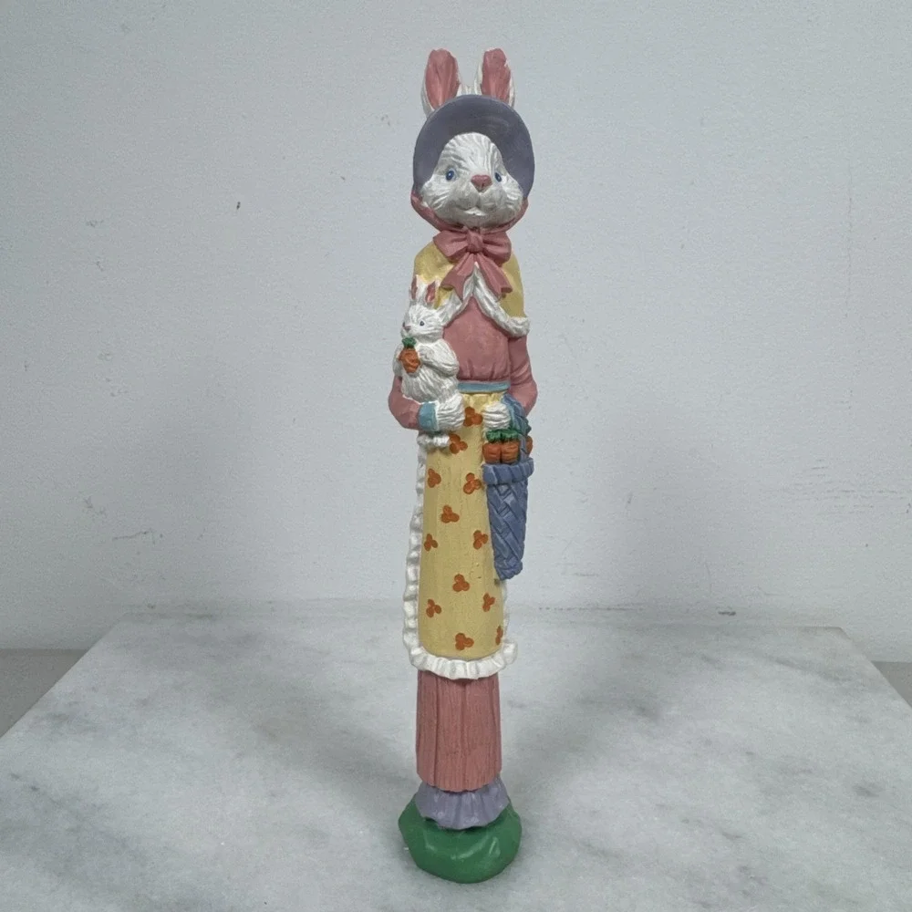Tall Bunny Rabbit Carrot Farmer 7.3/4